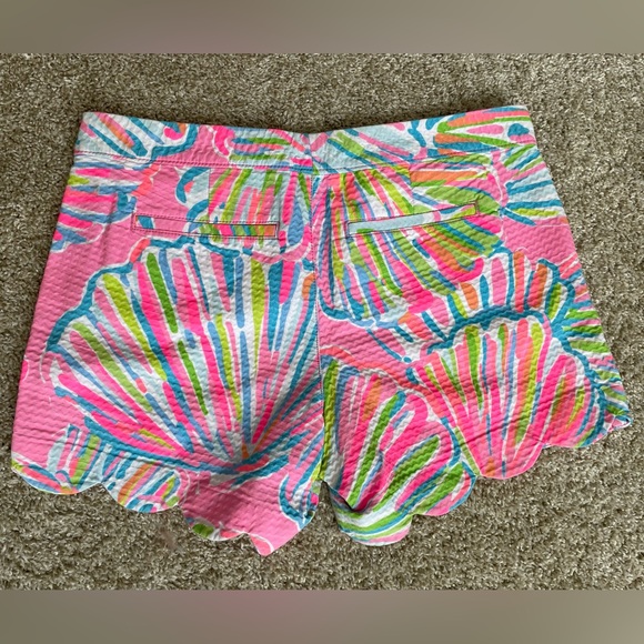 EUC Lilly Pulitzer The Buttercup Short - Picture 2 of 7